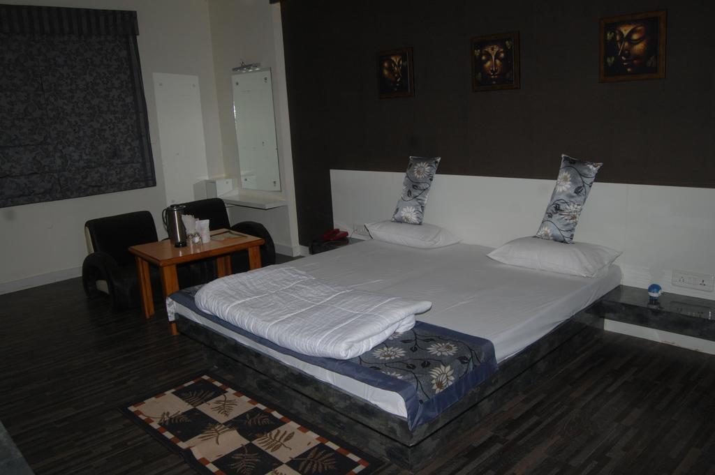 Hotel Sonchiraiya Shivpurī Pokoj fotografie
